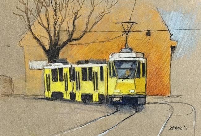 And der Brotfabrik, Berlin Spitze. Pastell auf Natronpapier. Michael Römer. Vor der orangefarbenen Fassade der Brotfabrik bewegt sich eine leuchtend gelbe Straßenbahn auf den Betrachter zu